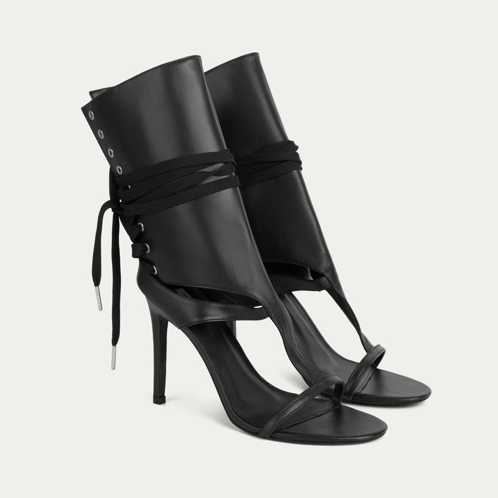 Fancì Club Gecko Thong Heeled Sandals Size 8.5 NWT